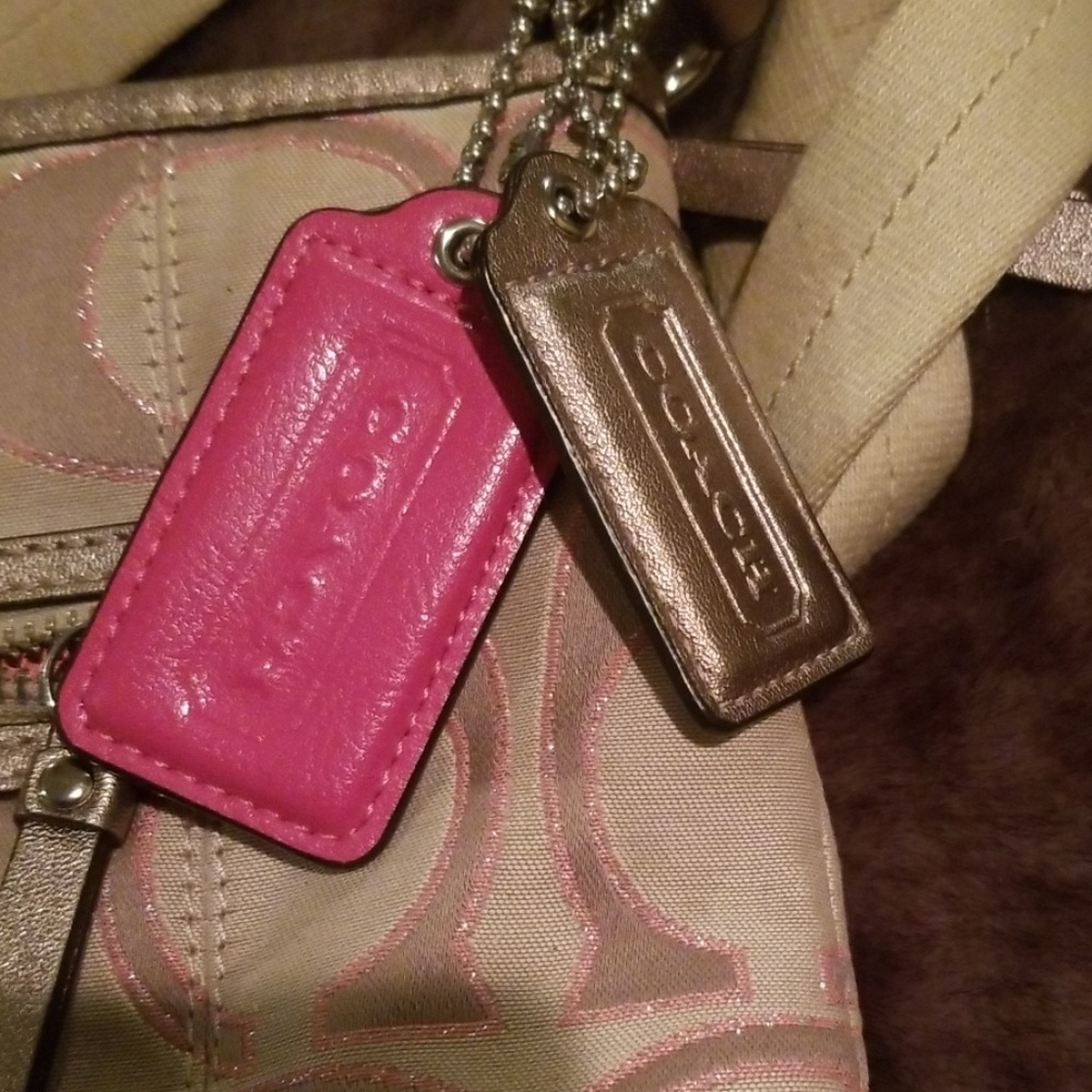 Coach purse - Picture 3 of 4